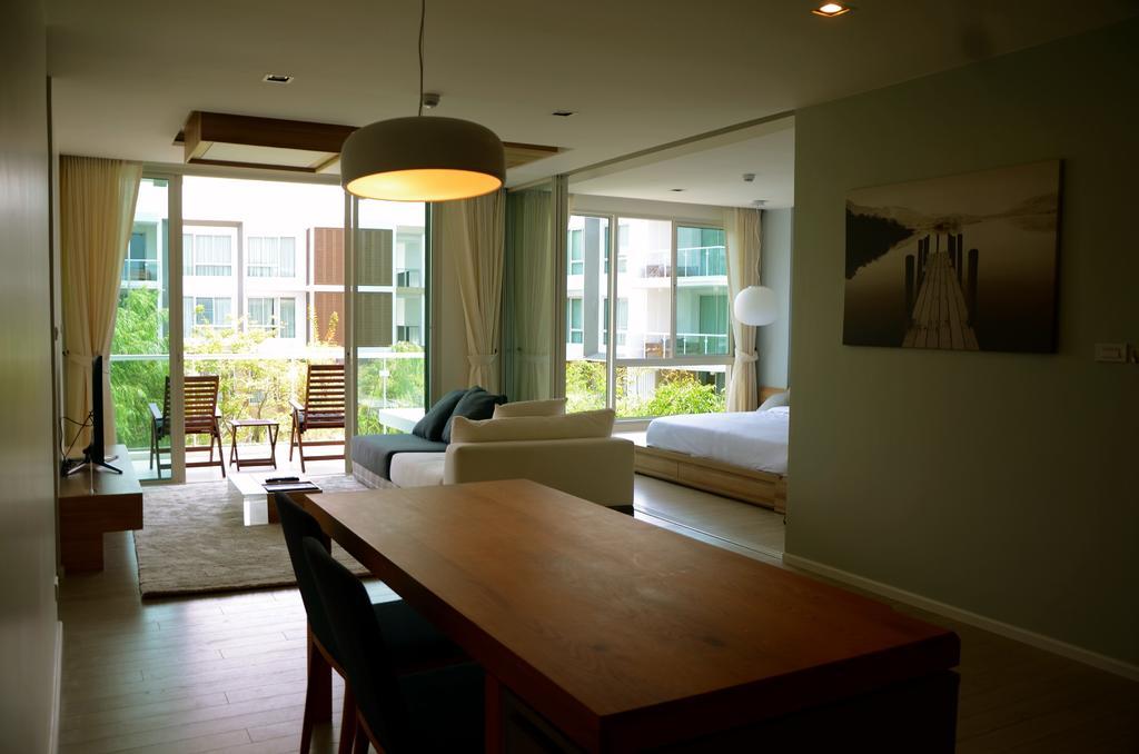 Huahin Luxury Beachfront Condo By Ml Bilik gambar